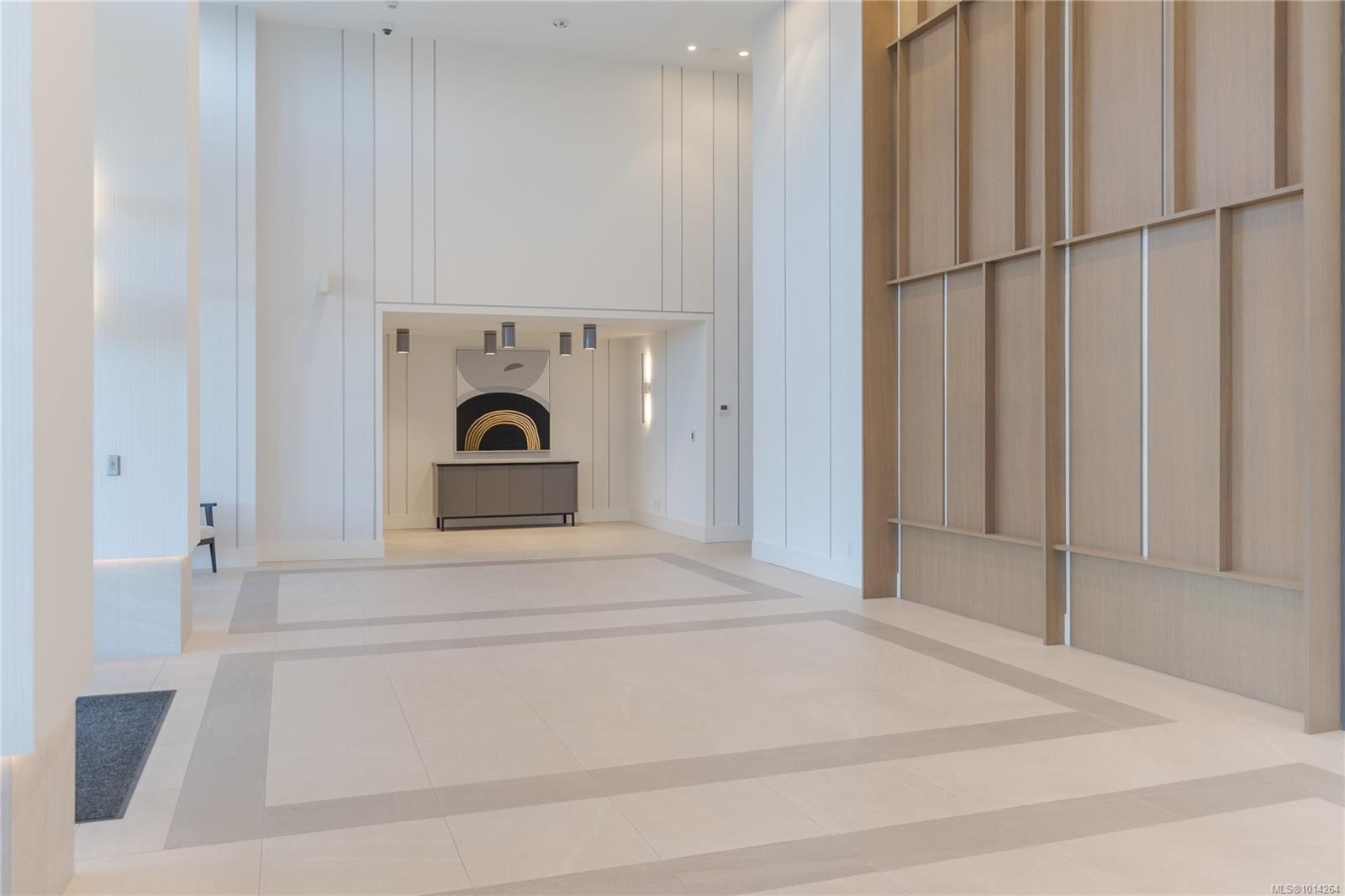 1006-2000 Hannington Rd, Langford, BC - Indoor