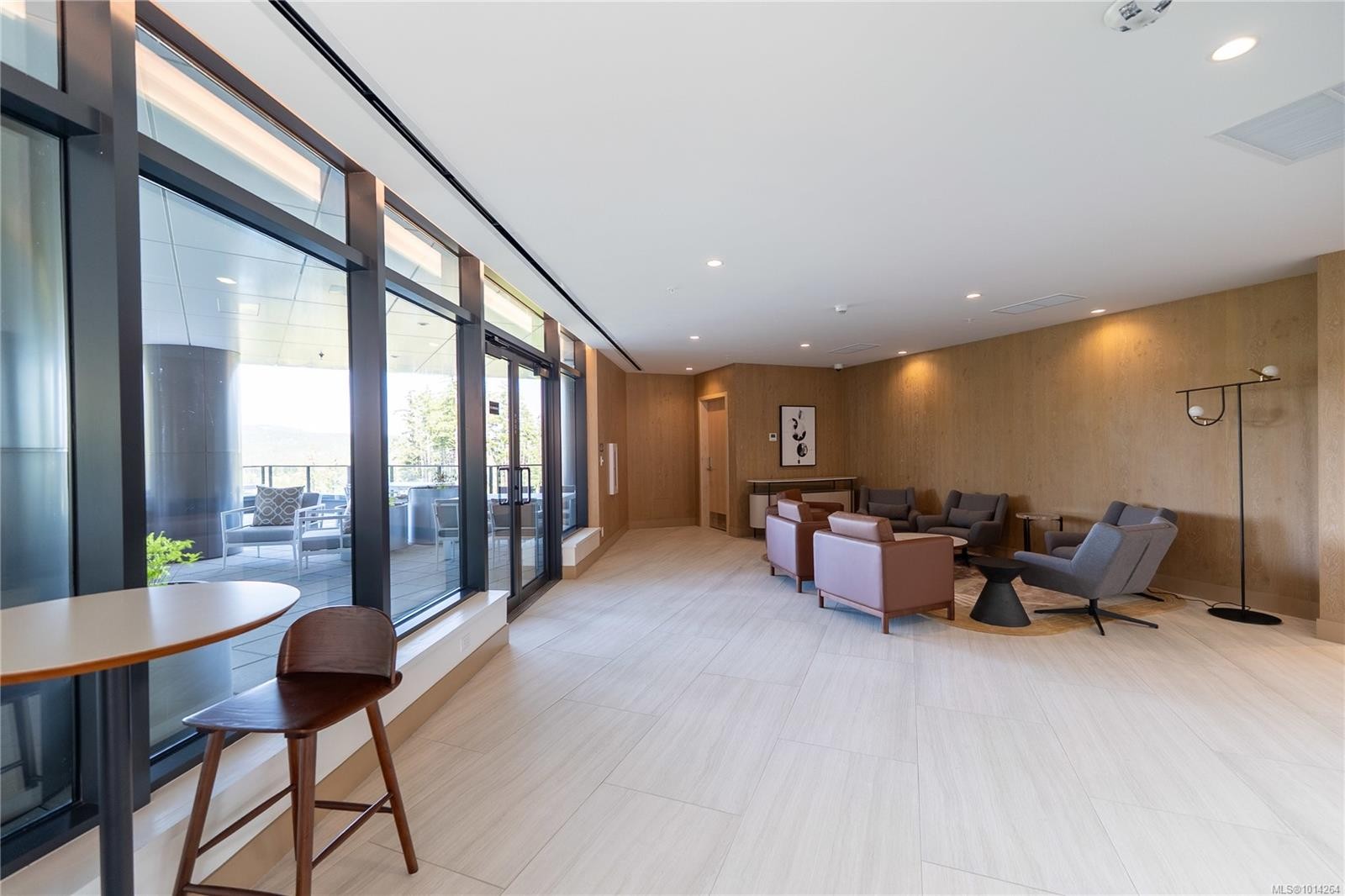 1006-2000 Hannington Rd, Langford, BC - Indoor Photo Showing Other Room