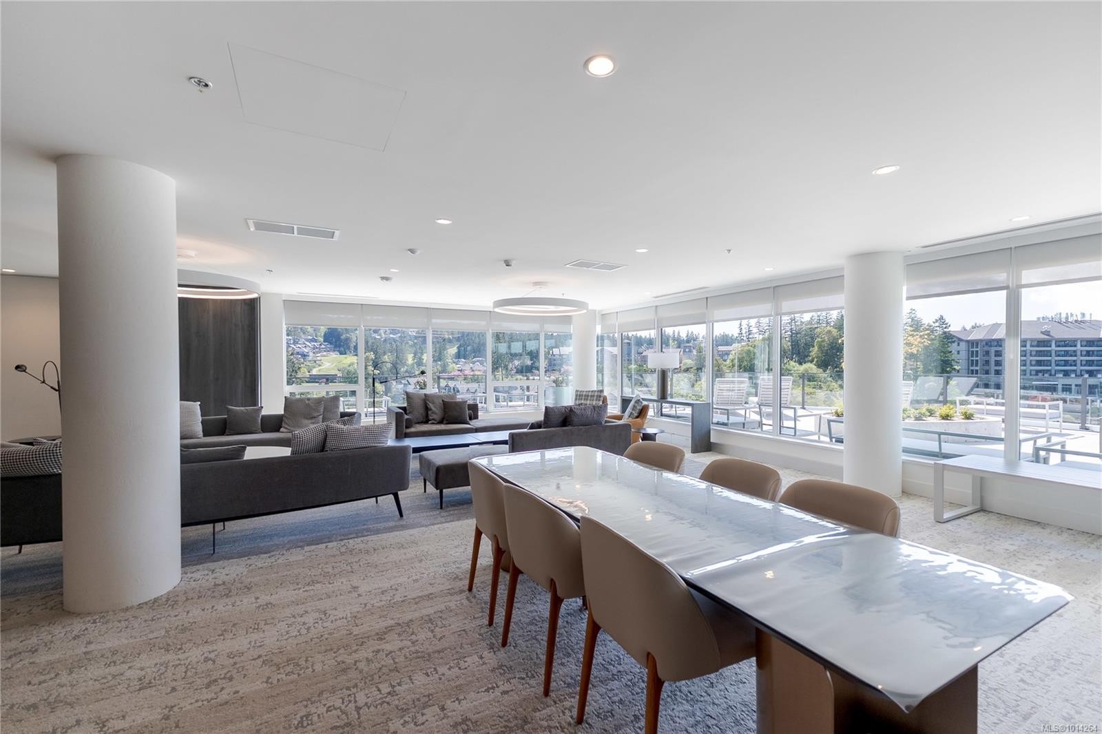 1006-2000 Hannington Rd, Langford, BC - Indoor