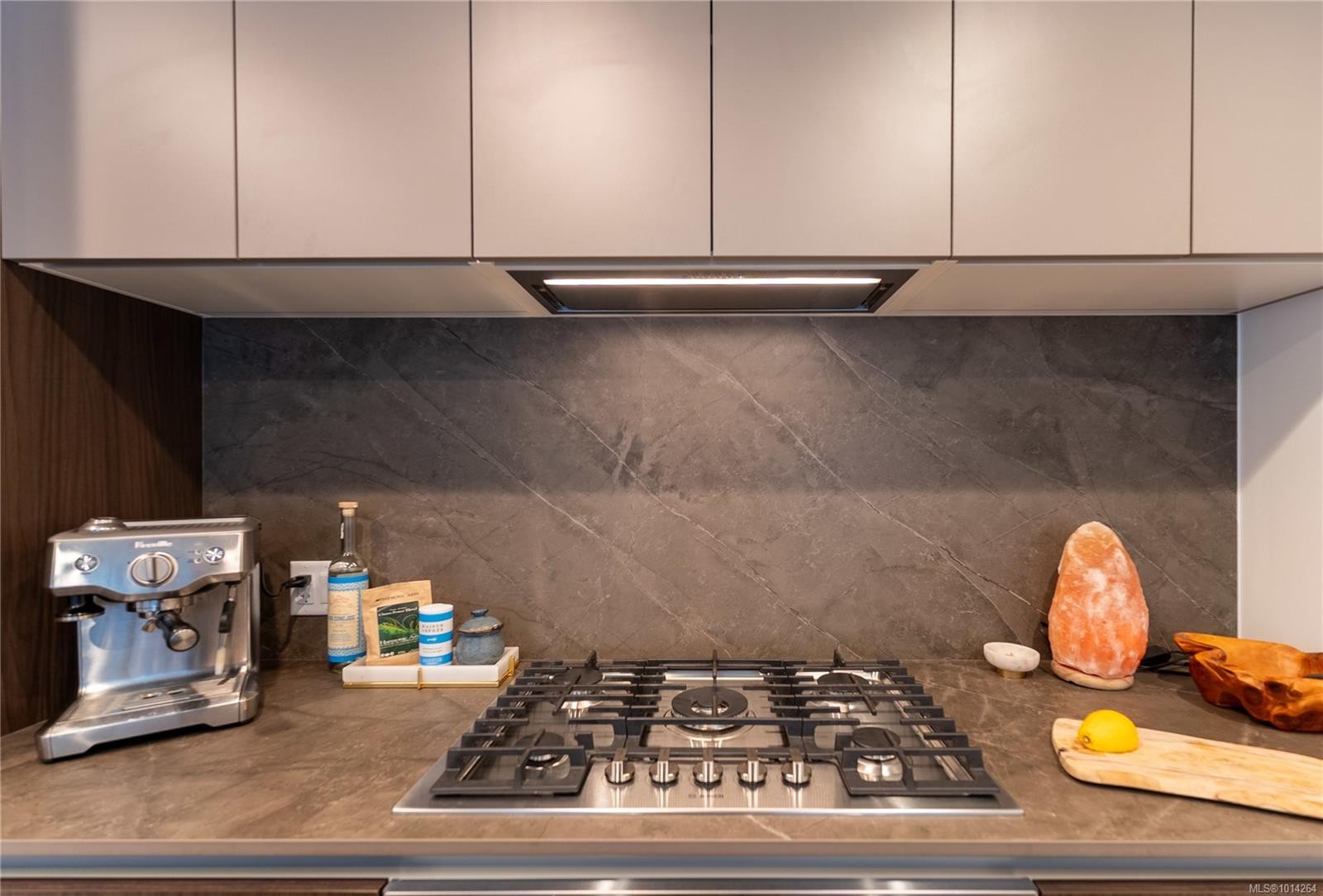 1006-2000 Hannington Rd, Langford, BC - Indoor