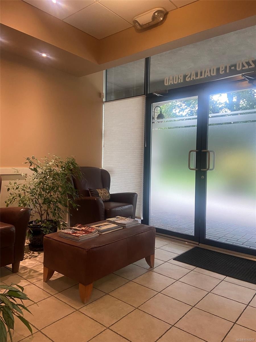 220-19 Dallas Rd, Victoria, BC