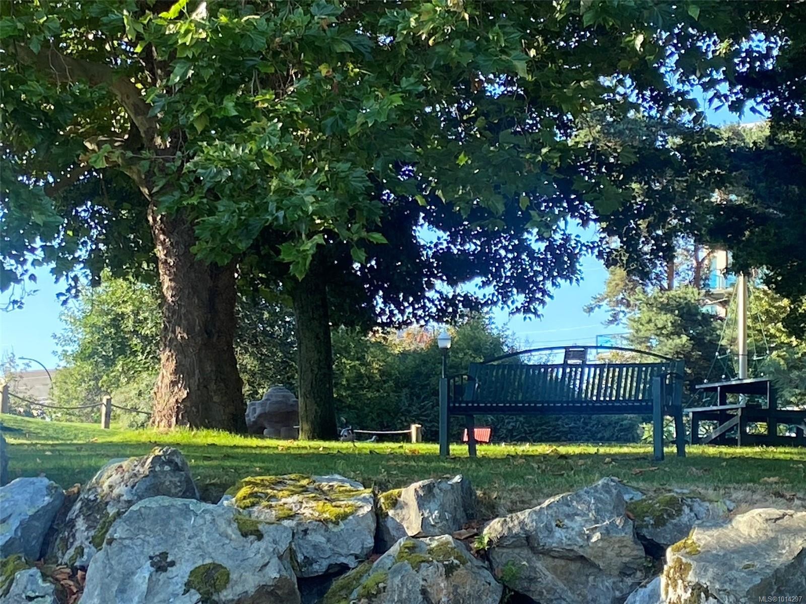 220-19 Dallas Rd, Victoria, BC