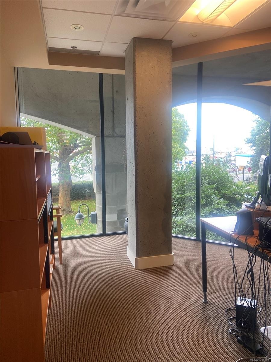 220-19 Dallas Rd, Victoria, BC