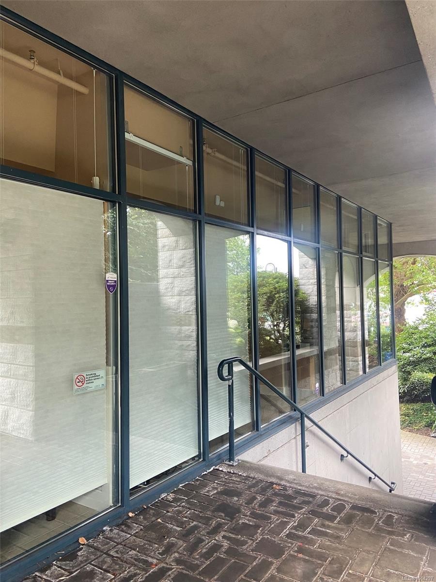 220-19 Dallas Rd, Victoria, BC