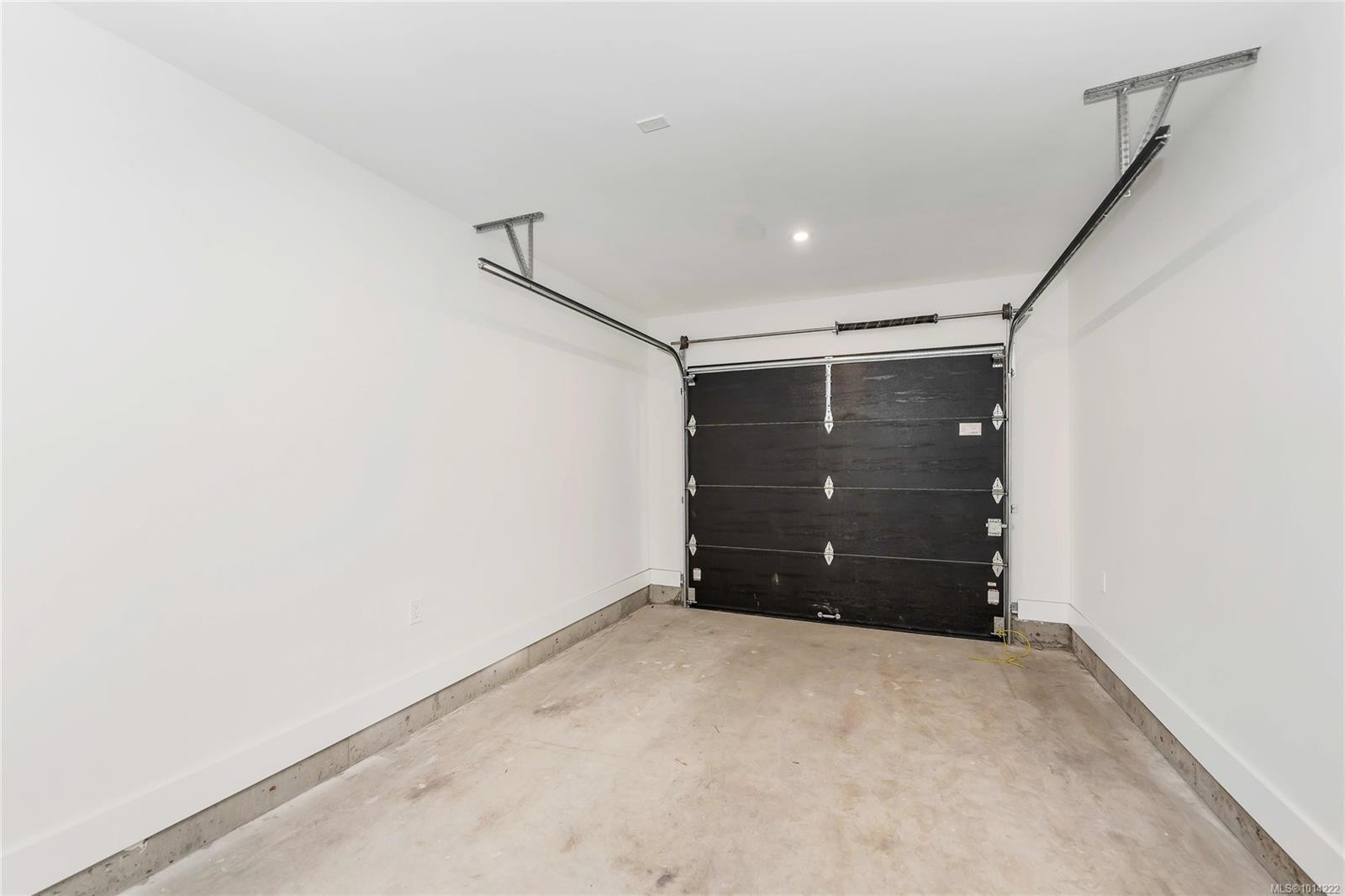 905 Vine Crt, Langford, BC