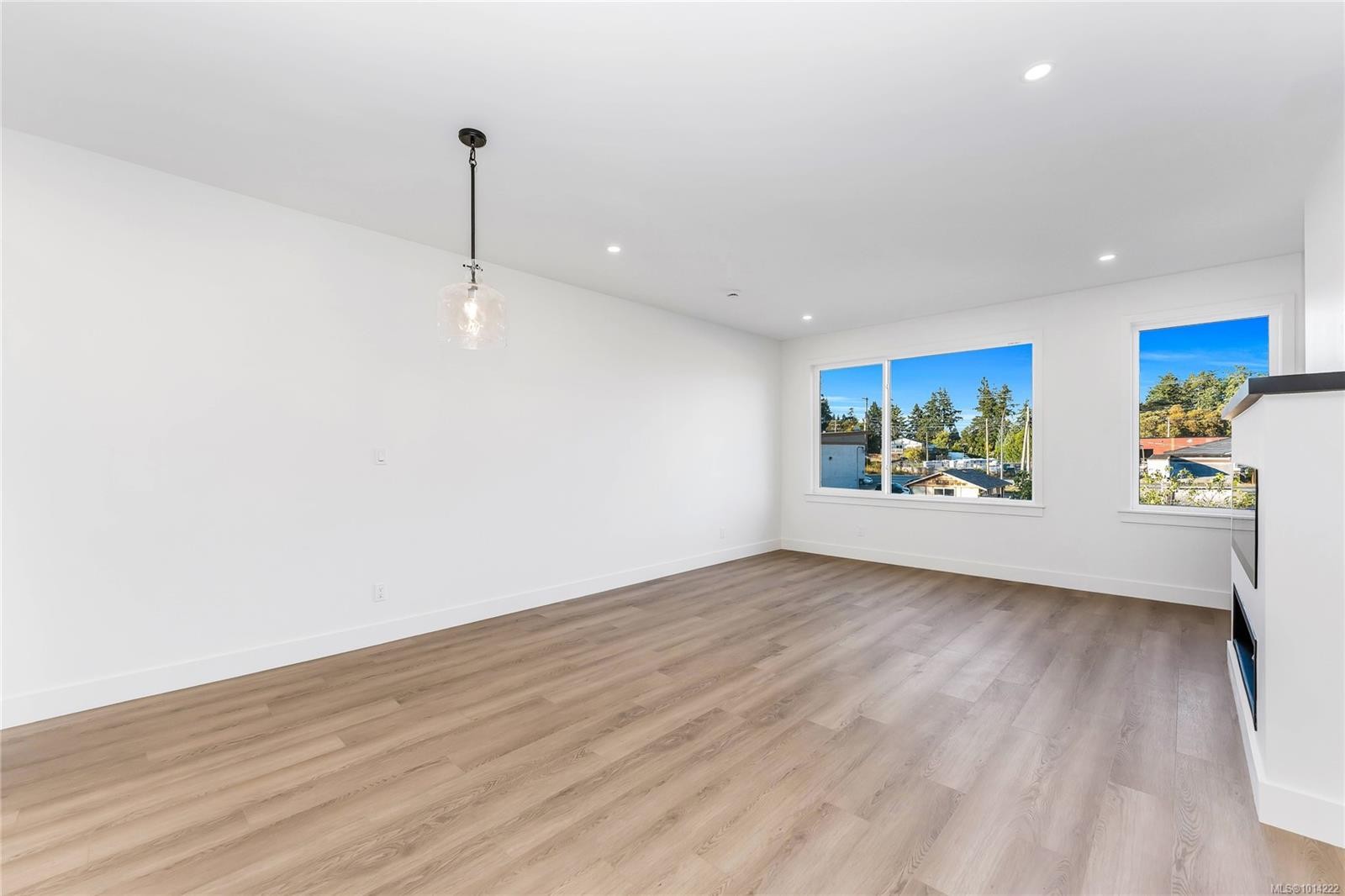 905 Vine Crt, Langford, BC