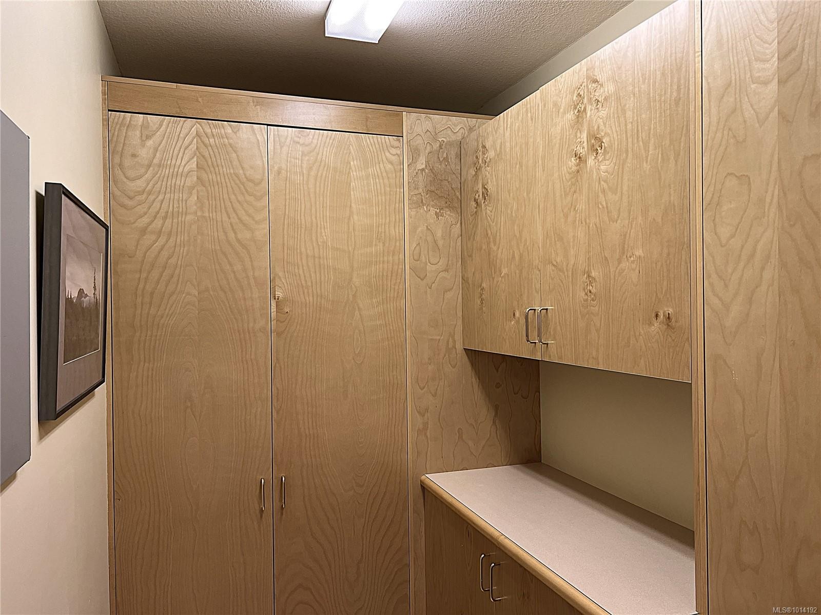 107-750 Memorial Ave, Qualicum Beach, BC - Indoor