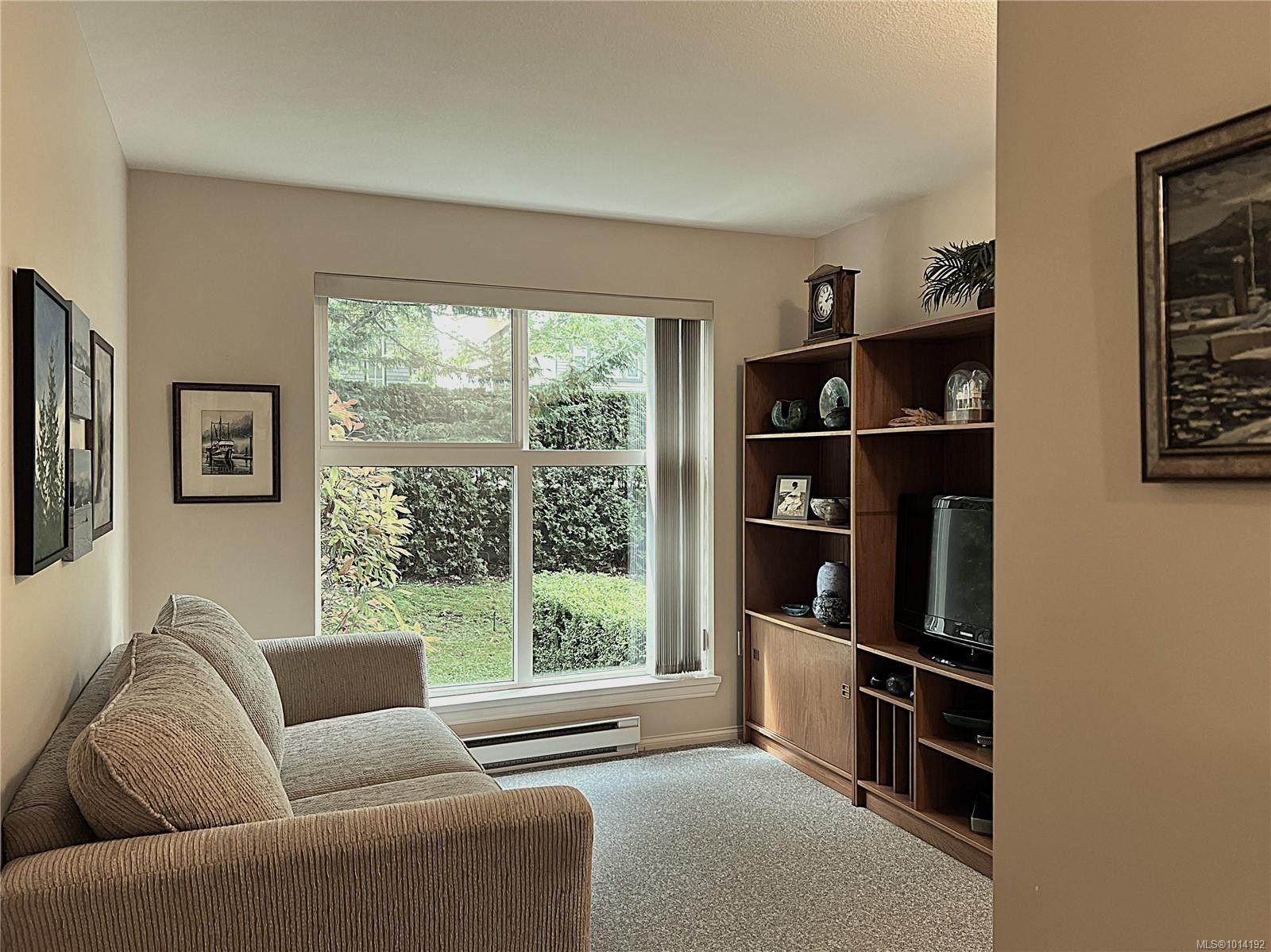 107-750 Memorial Ave, Qualicum Beach, BC - Indoor