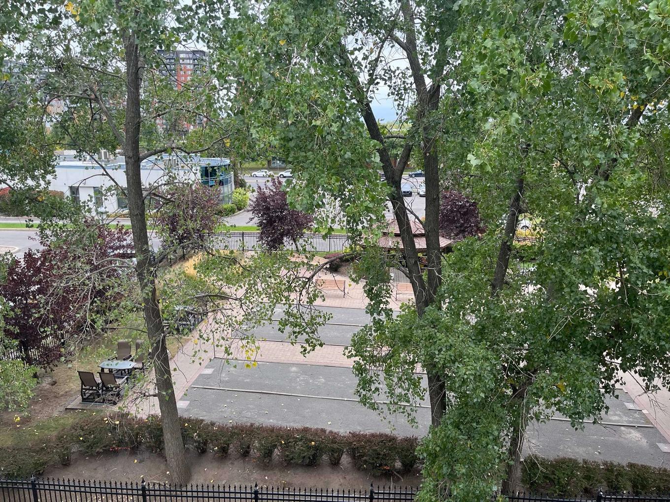 Autre - 304-1665 Boul. Du Souvenir, Laval (Laval-Des-Rapides), QC - Outdoor