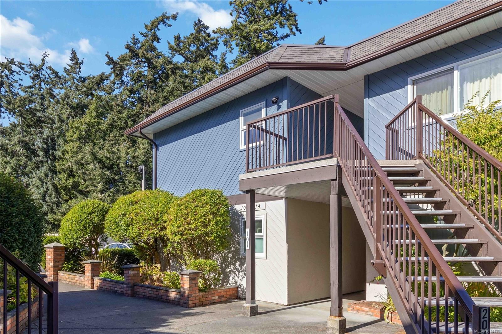 101-1991 Kaltasin Rd, Sooke, BC - Outdoor With Exterior