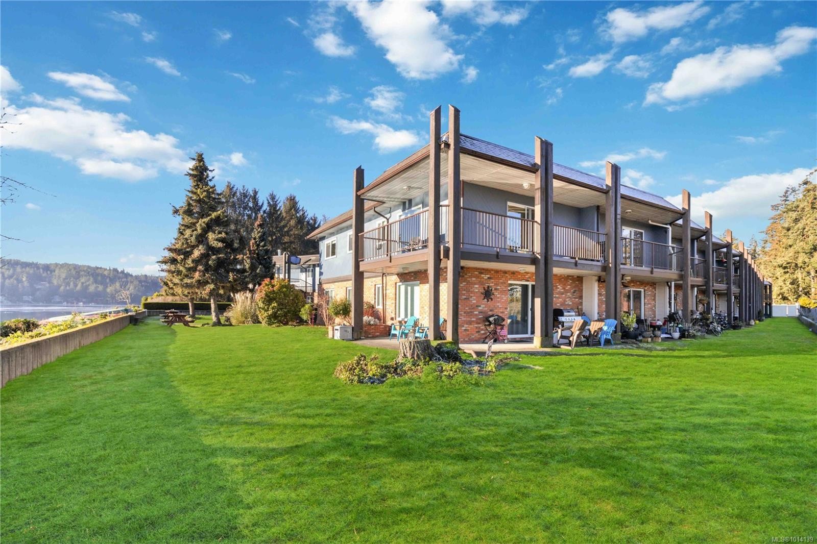 101-1991 Kaltasin Rd, Sooke, BC - Outdoor