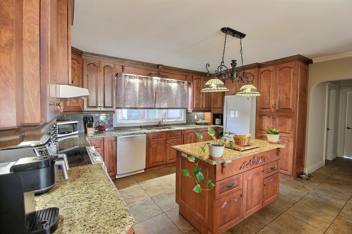 Cuisine - 124 Av. Gatineau, Rouyn-Noranda, QC - Indoor Photo Showing Kitchen