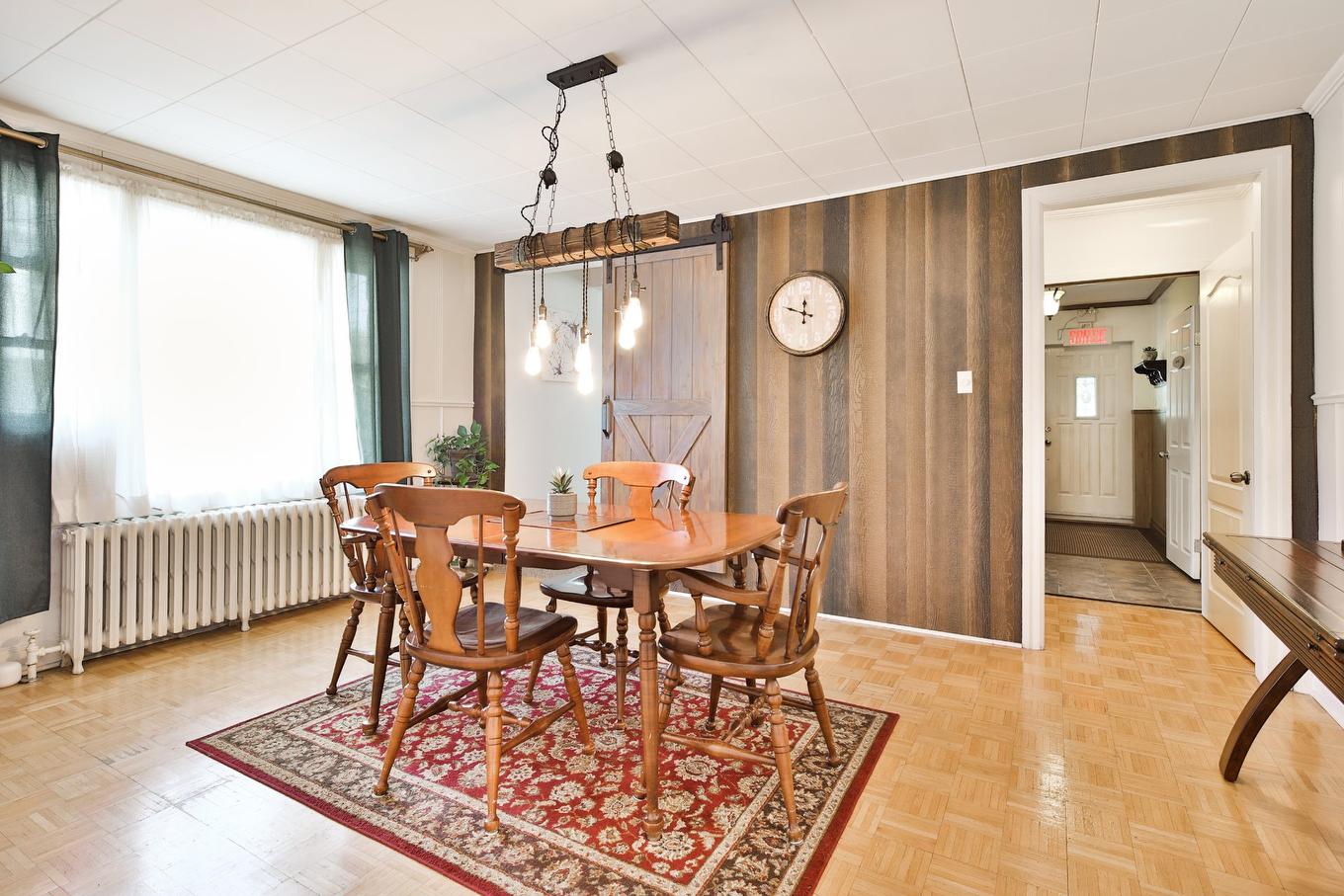 Salle à manger - 2130 Av. Bourgogne, Chambly, QC - Indoor Photo Showing Dining Room
