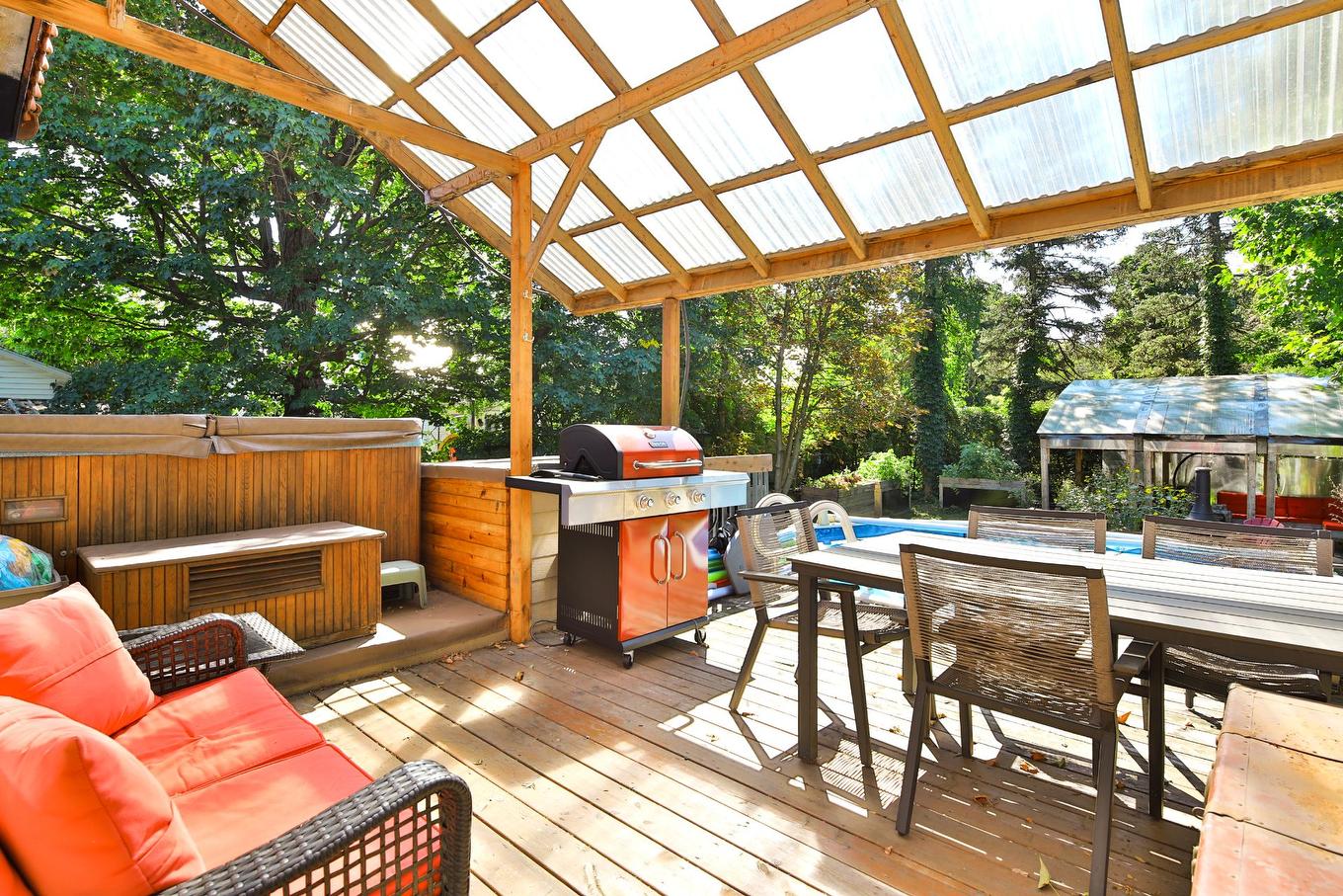 Terrasse - 2130 Av. Bourgogne, Chambly, QC - Outdoor With Deck Patio Veranda With Exterior