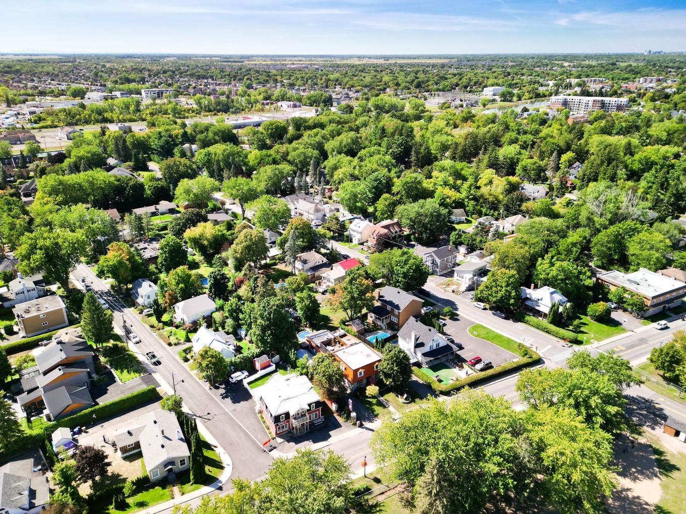 Photo aérienne - 2130 Av. Bourgogne, Chambly, QC - Outdoor With View