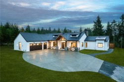 4572 BECKINGHAM Rd Metchosin, BC V9C 4E2