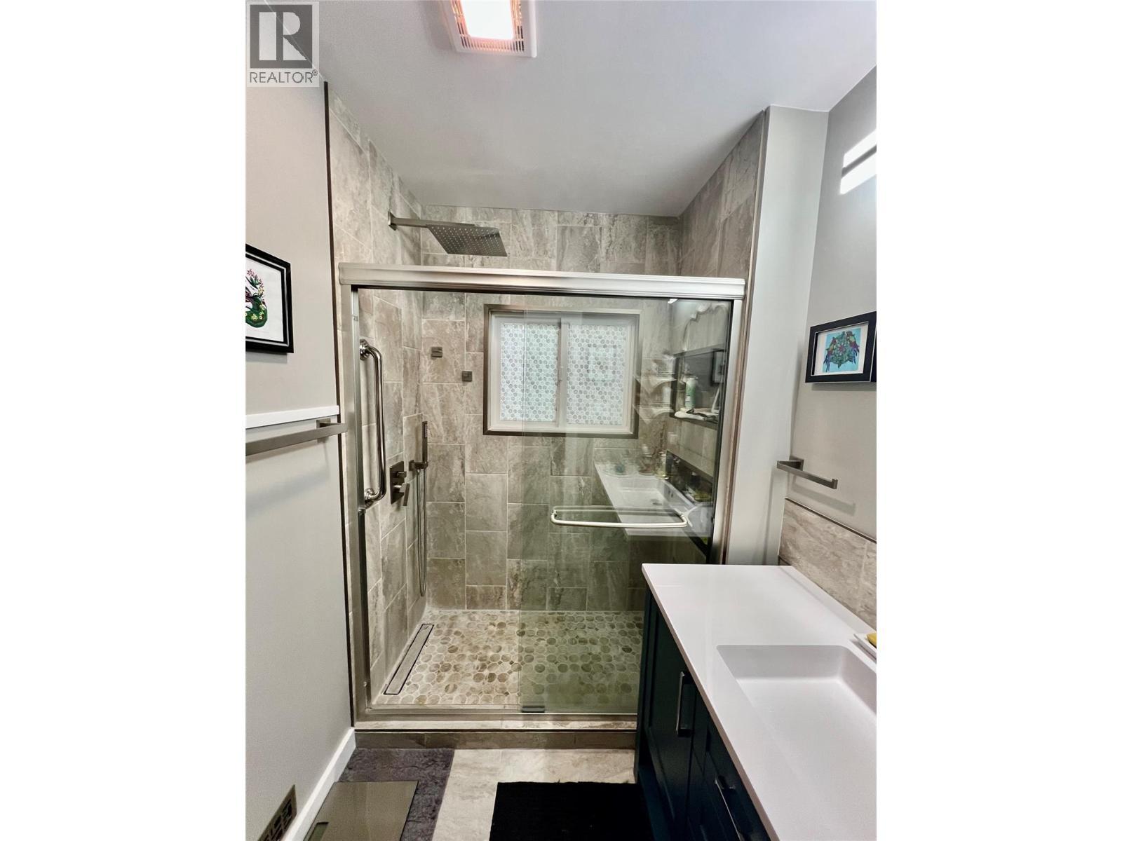 930 Milligan Avenue, Trail, BC - Indoor