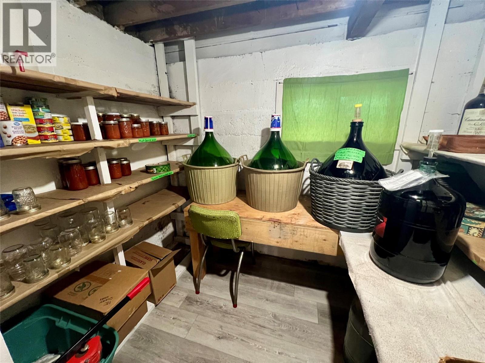 930 Milligan Avenue, Trail, BC - Indoor