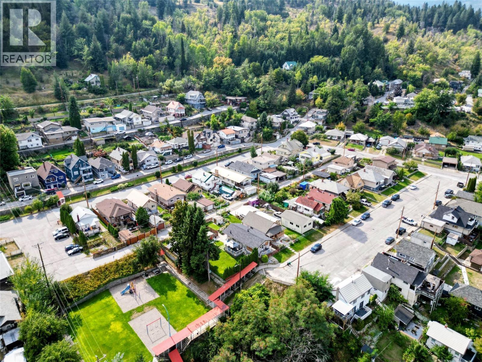 930 Milligan Avenue, Trail, BC - Outdoor With View