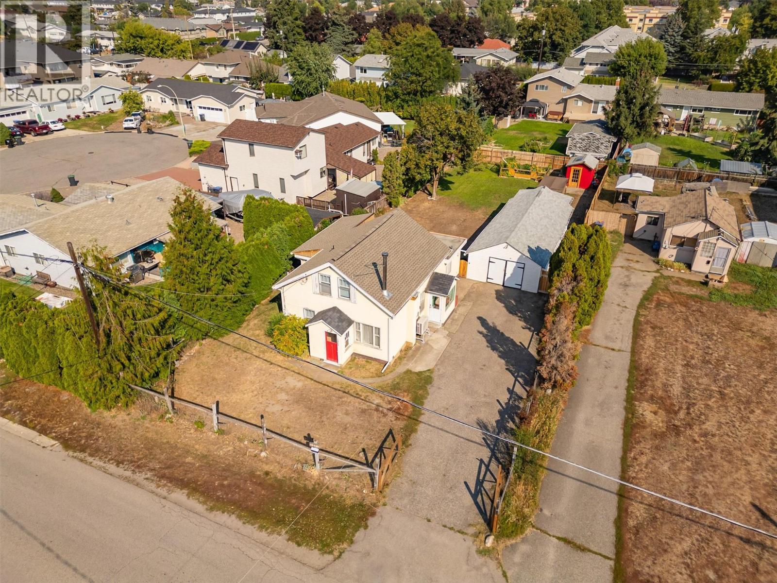 1060 Tataryn Road, Kelowna, BC - Outdoor With View