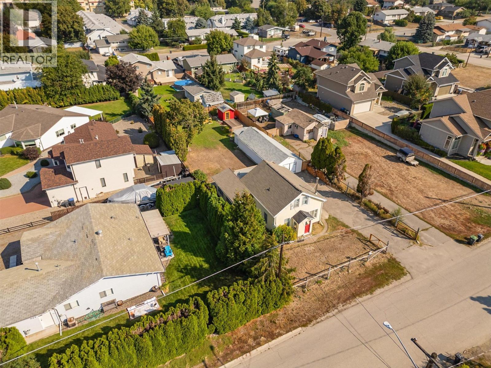 1060 Tataryn Road, Kelowna, BC - Outdoor With View