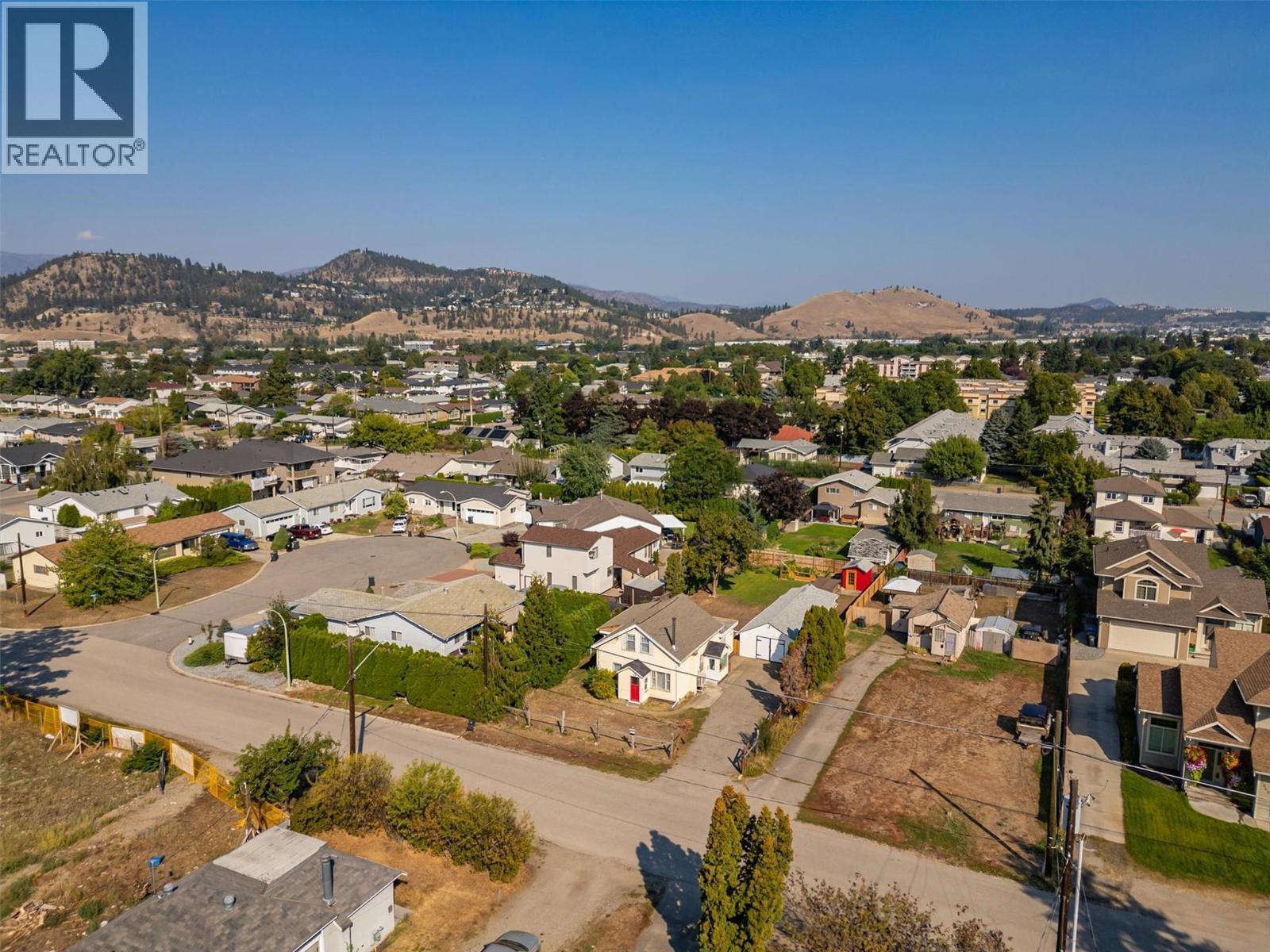 1060 Tataryn Road, Kelowna, BC - Outdoor With View