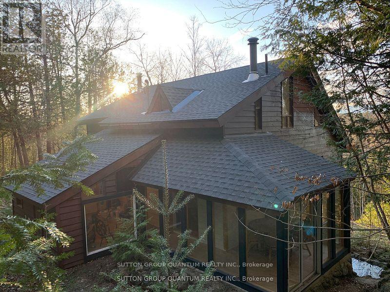 2724 River Road, Frontenac, ON - Outdoor