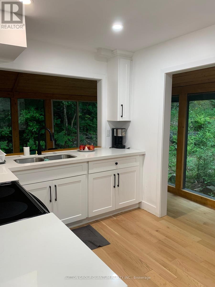 2724 River Road, Frontenac, ON - Indoor