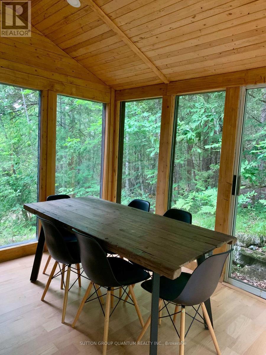 2724 River Road, Frontenac, ON - Indoor Photo Showing Dining Room