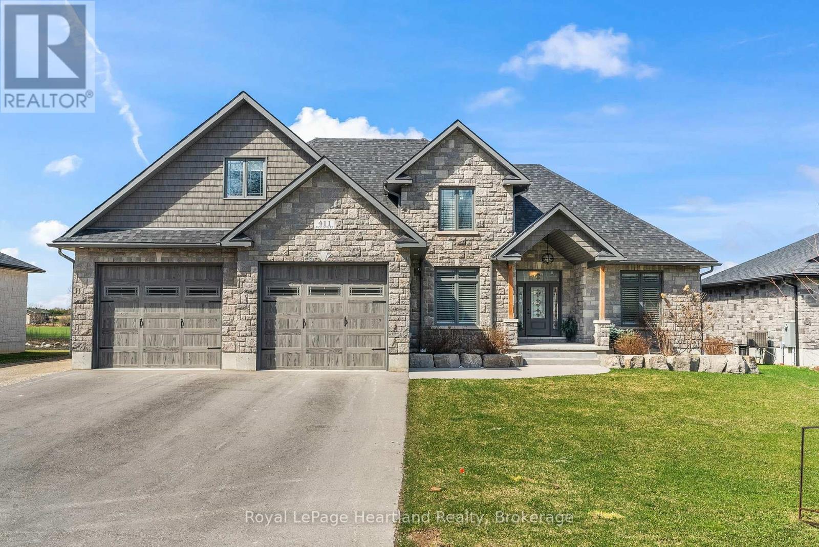 411 Jane Street, Minto, ON - Outdoor With Facade