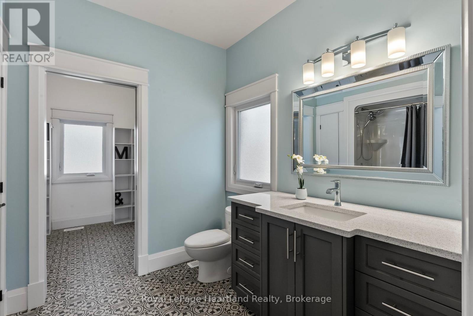 411 Jane Street, Minto, ON - Indoor Photo Showing Bathroom