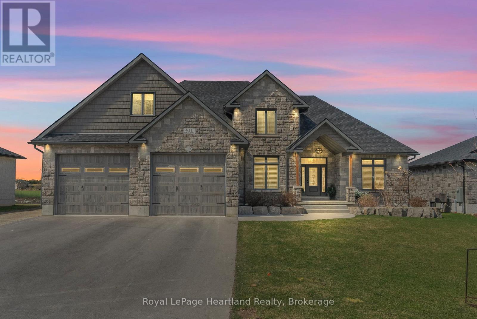 411 Jane Street, Minto, ON - Outdoor