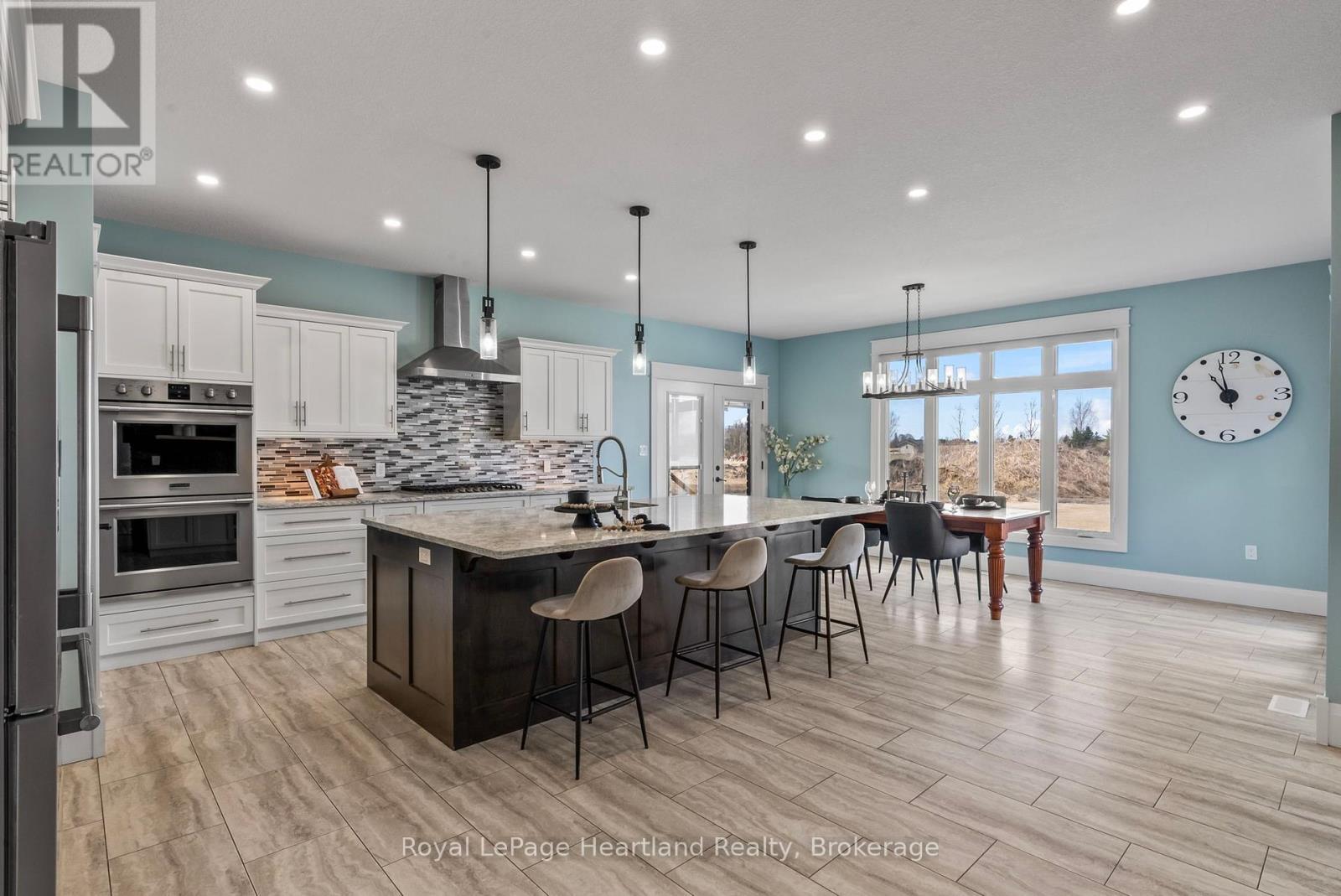 411 Jane Street, Minto, ON - Indoor Photo Showing Kitchen With Stainless Steel Kitchen With Upgraded Kitchen