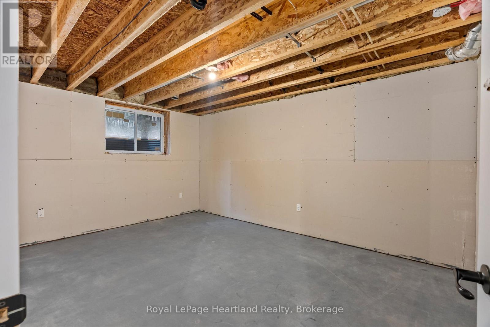 411 Jane Street, Minto, ON - Indoor Photo Showing Basement