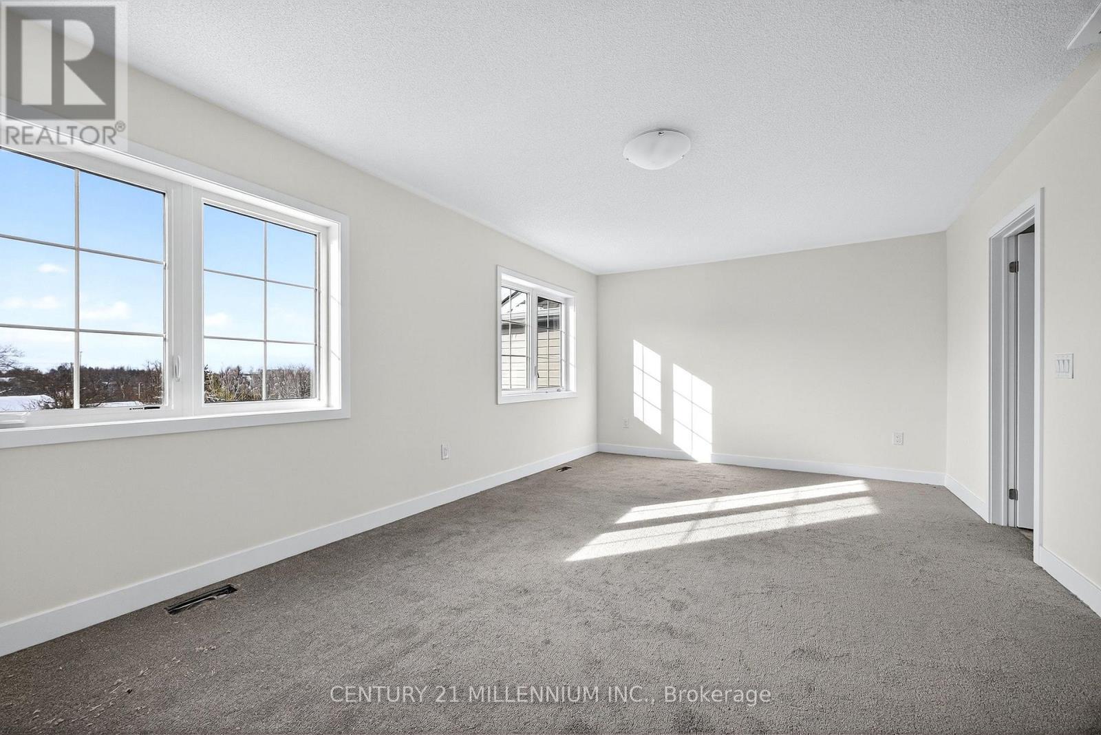 Primary bedroom - 100 Walden Drive, Shelburne, ON - Indoor Photo Showing Other Room