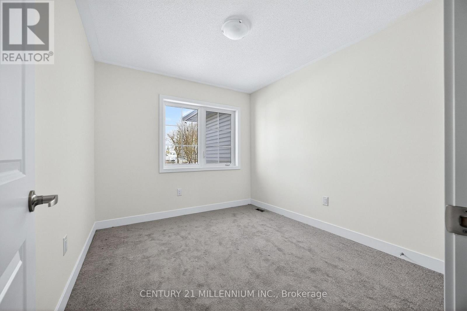 Bedroom 2 - 100 Walden Drive, Shelburne, ON - Indoor Photo Showing Other Room