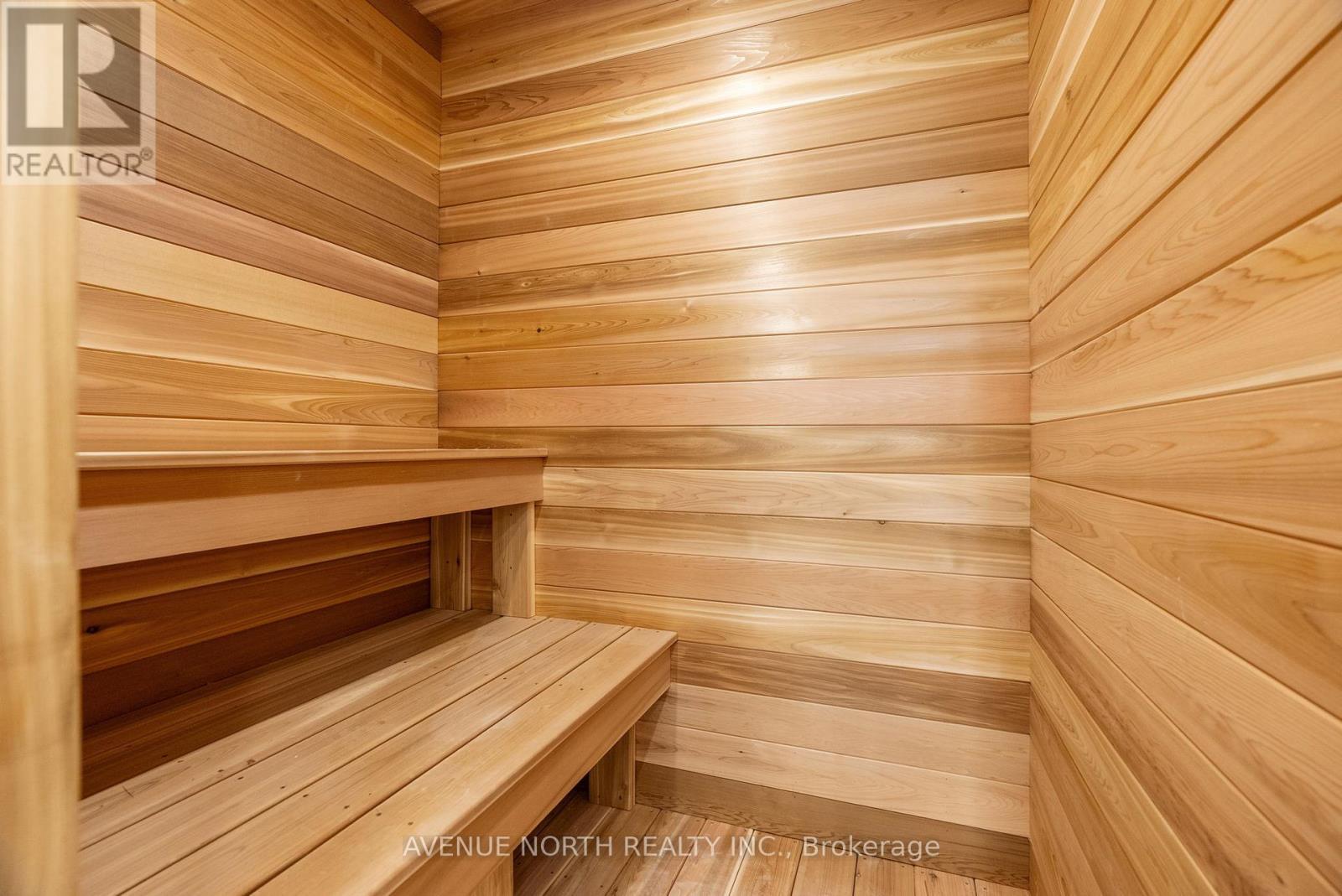 135 Cherryhill Drive, Ottawa, ON - Indoor Photo Showing Other Room