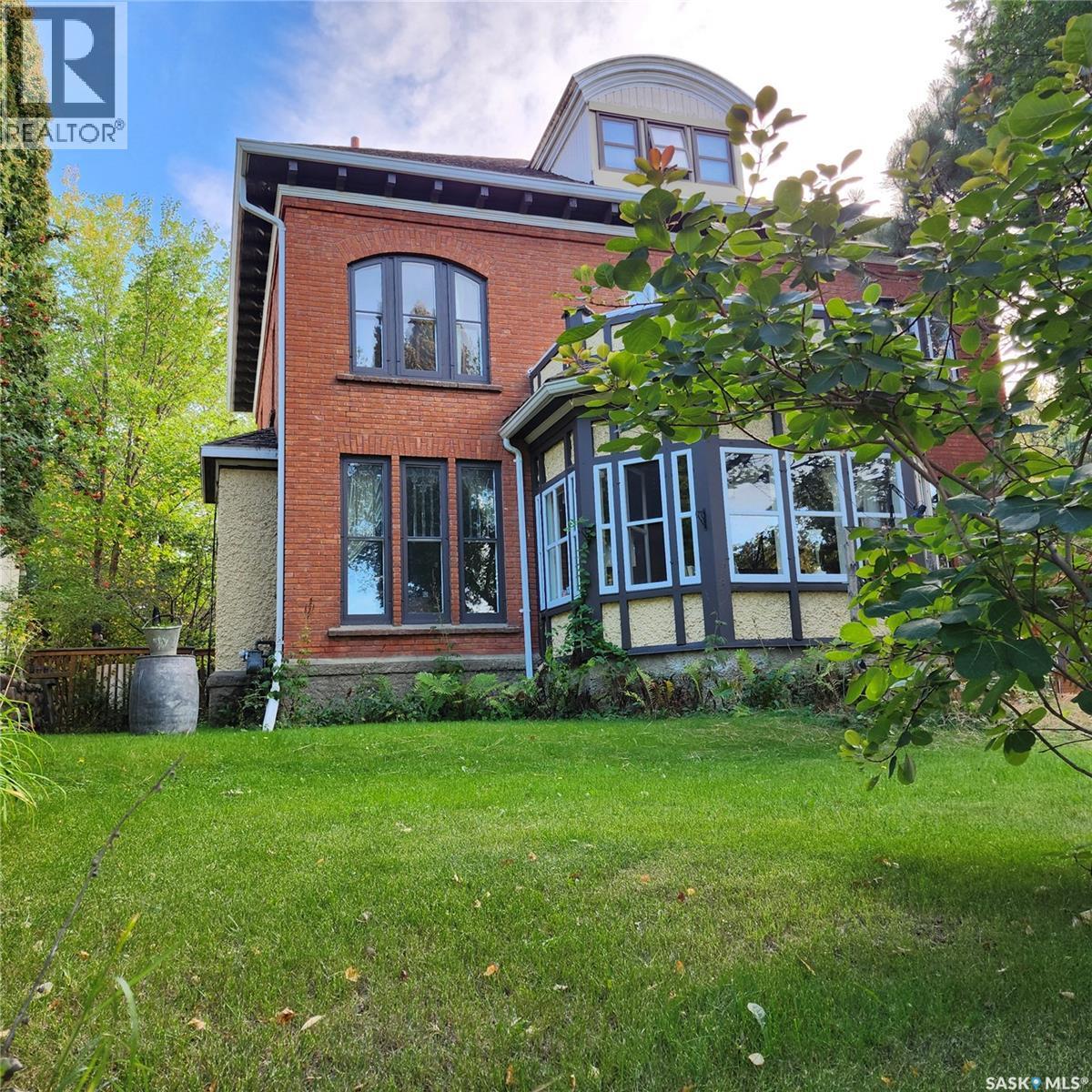 313 19Th Street W, Prince Albert, SK - Outdoor