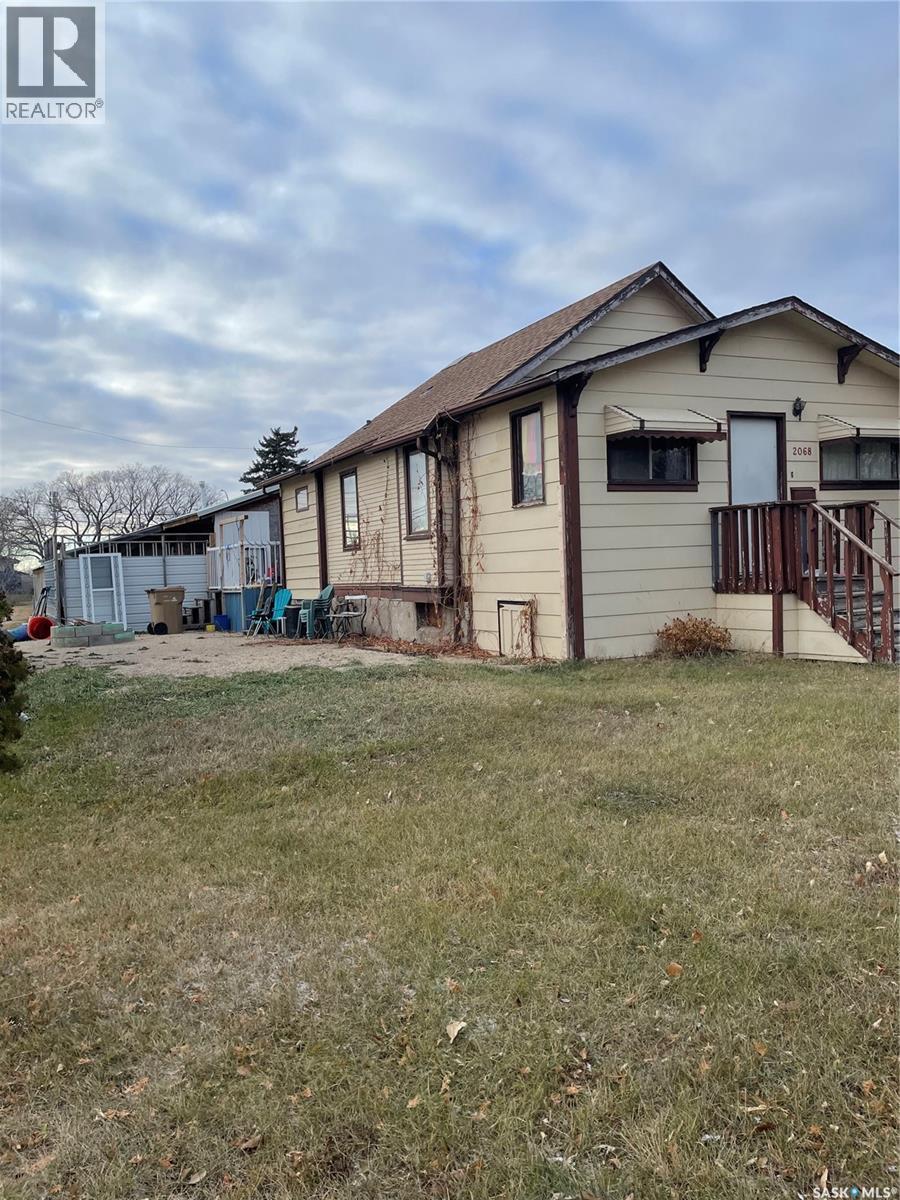 2068 Connaught Street, Regina, SK - Outdoor