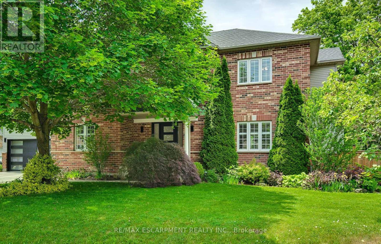 9 Valley Ridge Lane, Hamilton, ON - Outdoor