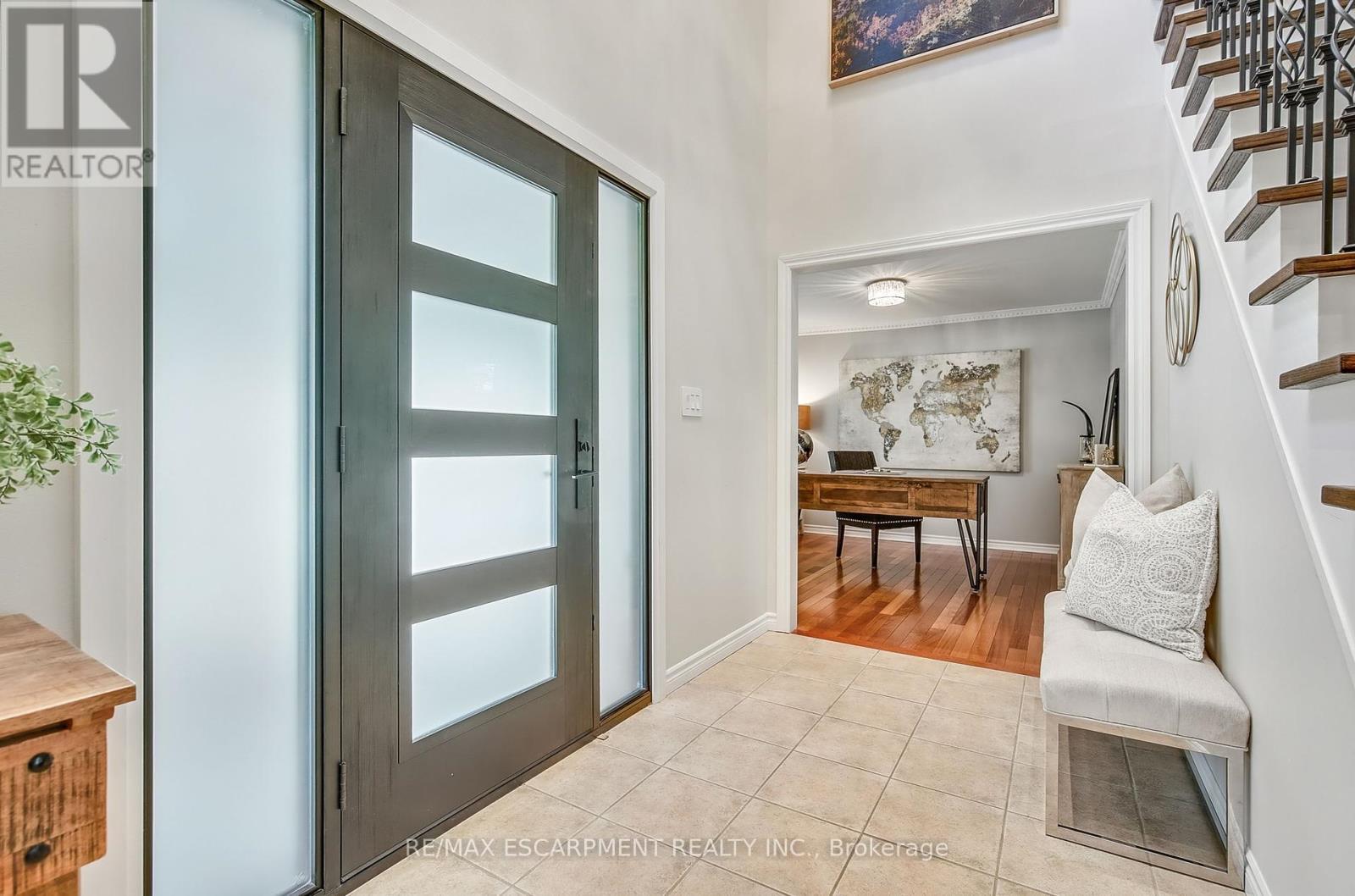 9 Valley Ridge Lane, Hamilton, ON - Indoor Photo Showing Other Room