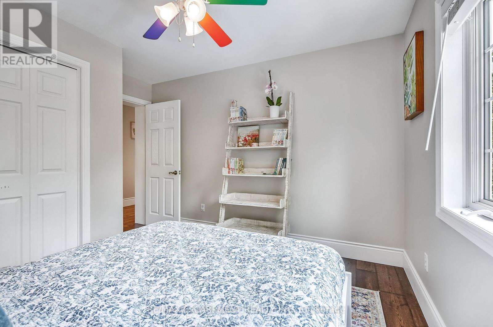 9 Valley Ridge Lane, Hamilton, ON - Indoor Photo Showing Bedroom