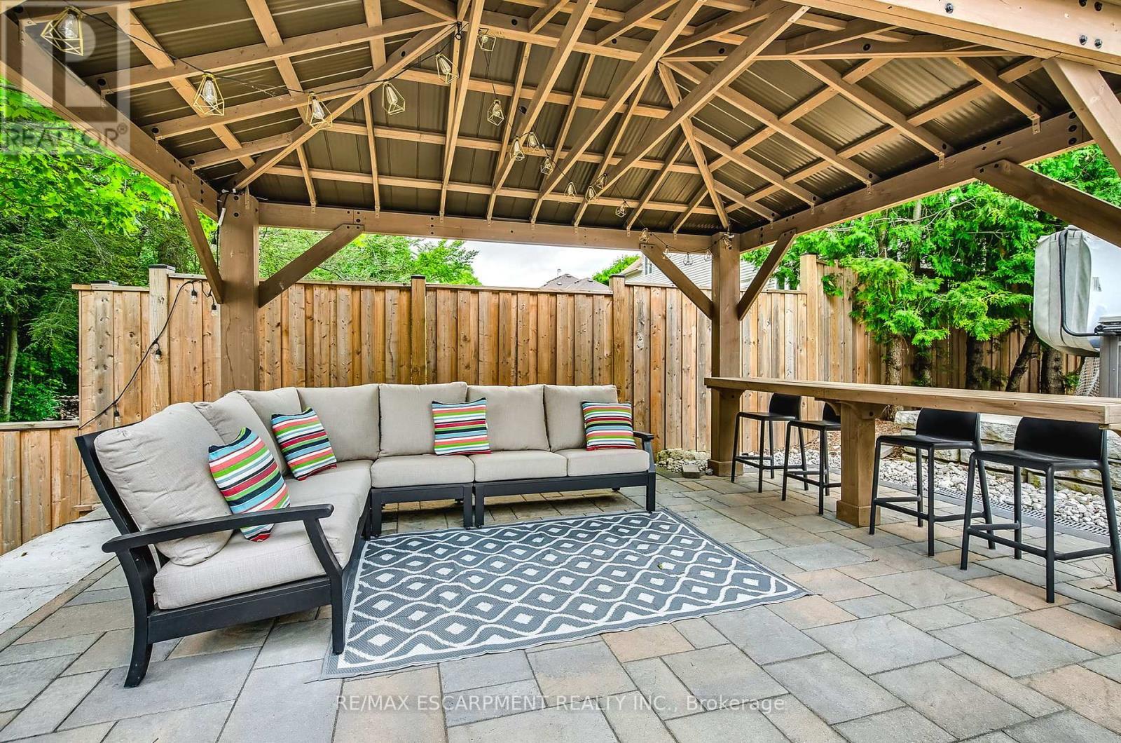 9 Valley Ridge Lane, Hamilton, ON - Outdoor With Deck Patio Veranda With Exterior