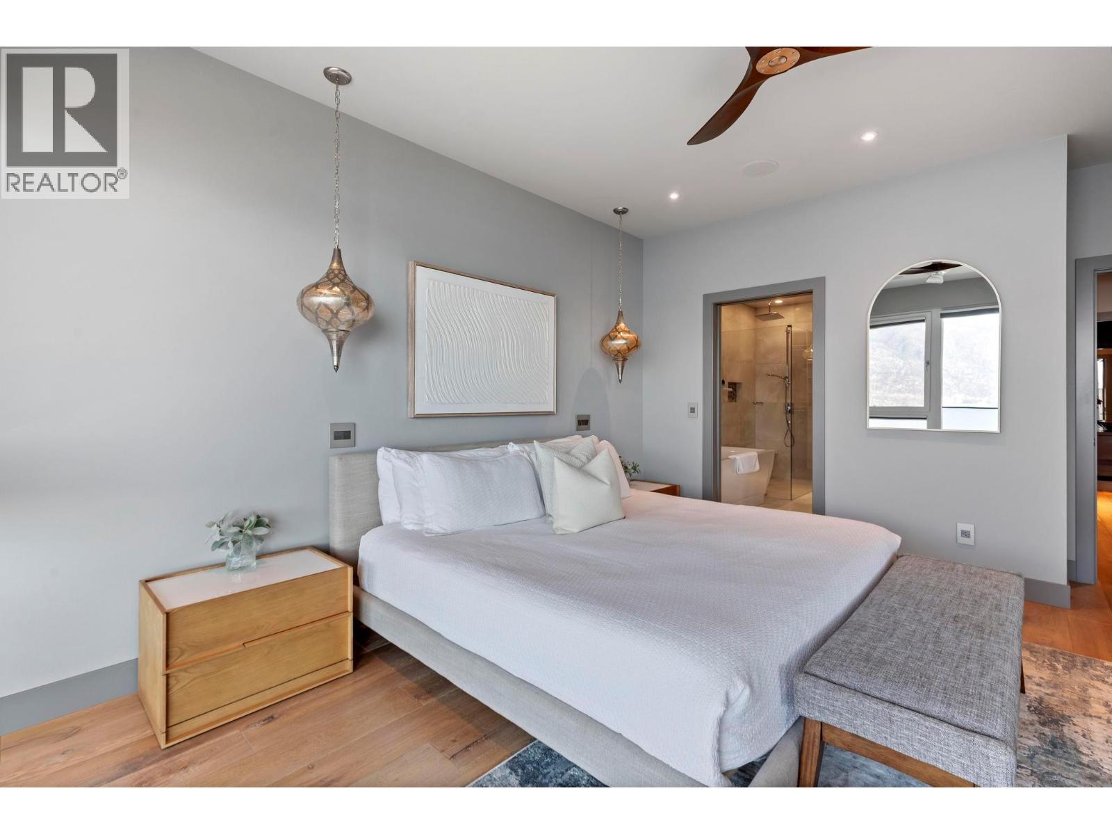 1502 Marble Ledge Drive, Lake Country, BC - Indoor Photo Showing Bedroom