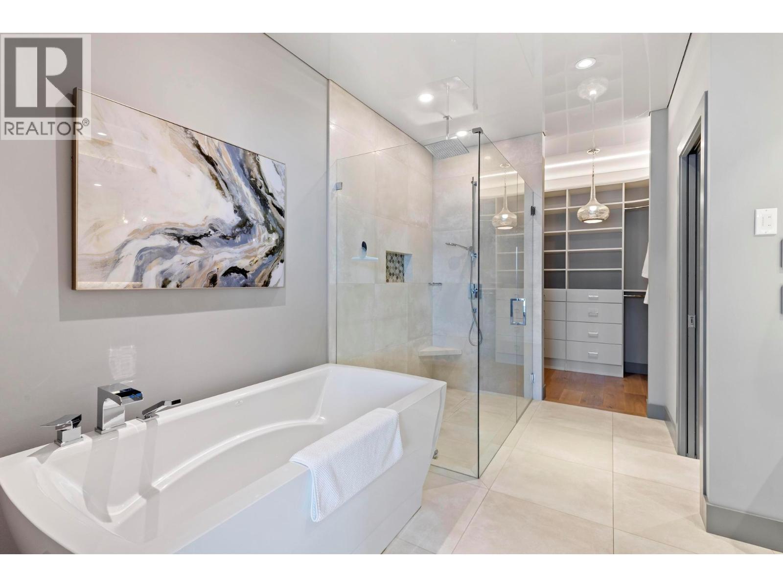 1502 Marble Ledge Drive, Lake Country, BC - Indoor Photo Showing Bathroom