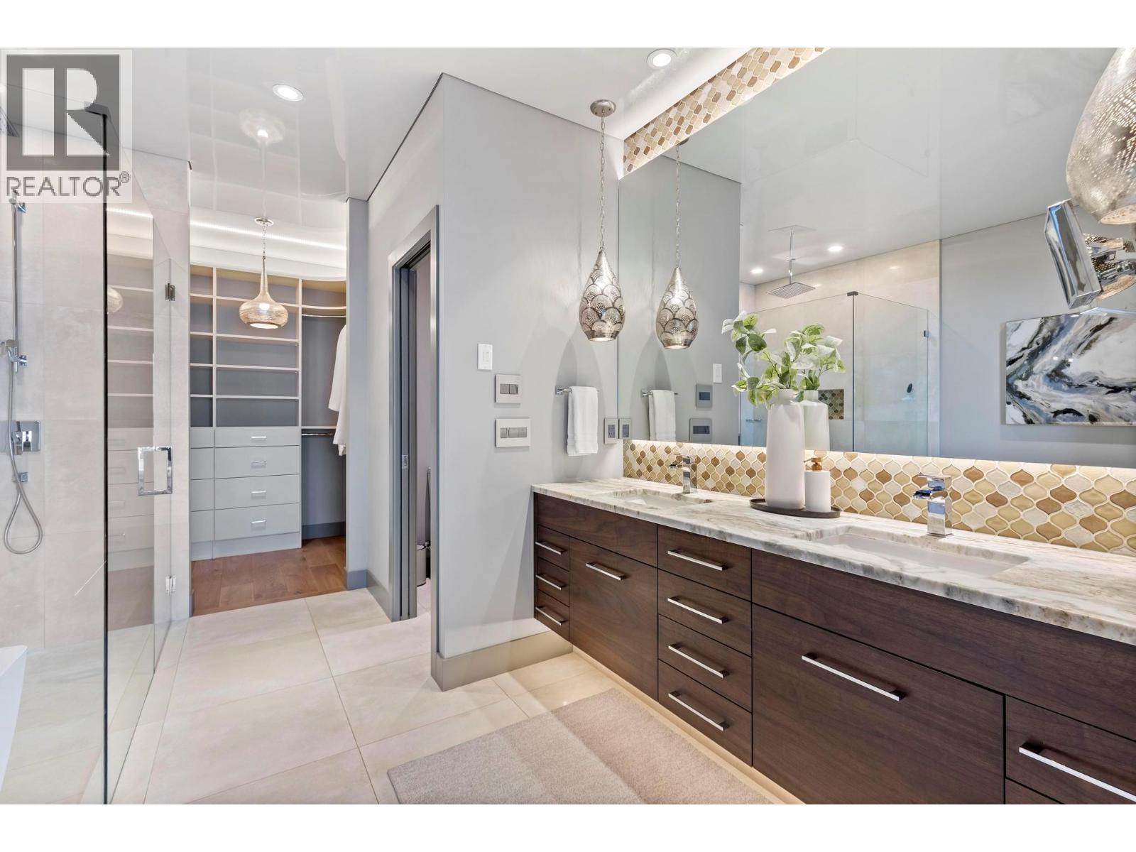 1502 Marble Ledge Drive, Lake Country, BC - Indoor Photo Showing Bathroom