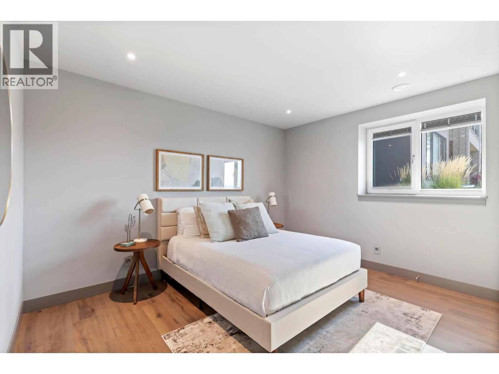 1502 Marble Ledge Drive, Lake Country, BC - Indoor Photo Showing Bedroom