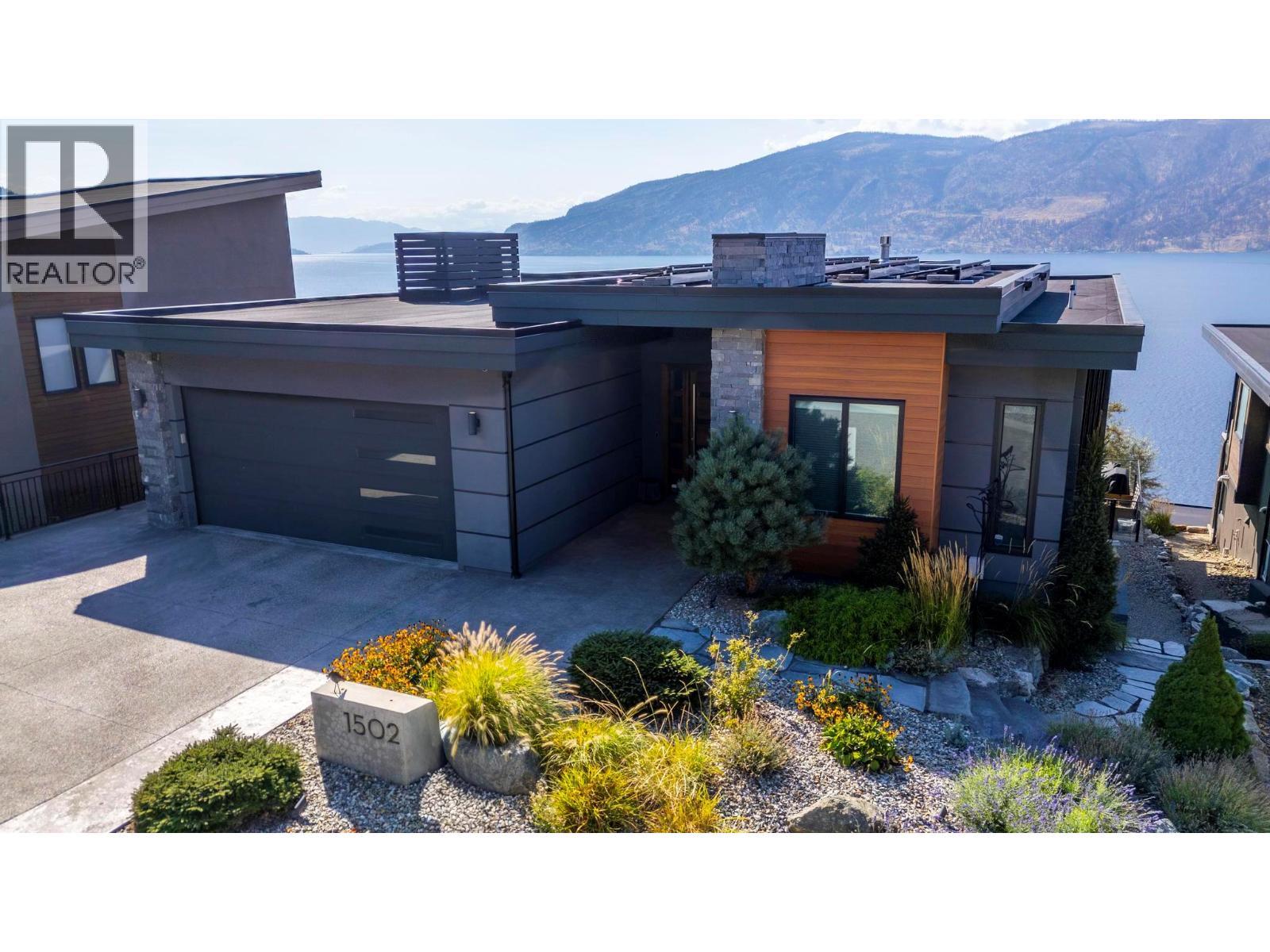 1502 Marble Ledge Drive, Lake Country, BC - Outdoor With Body Of Water