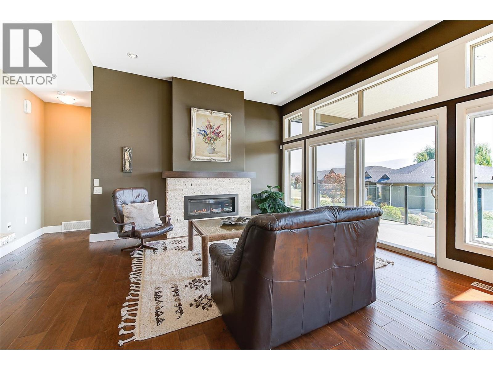 2133 Talavera Place, West Kelowna, BC - Indoor Photo Showing Living Room With Fireplace
