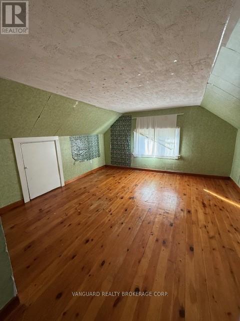 1803 4Th Avenue W, Owen Sound, ON - Indoor Photo Showing Other Room